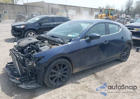 2019 Mazda Mazda3 Premium Package из США, поврежденный, VIN JM1BPANM4K1115882